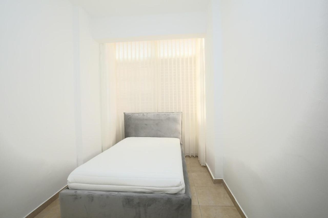 City Center Luxury Apartment In Netanya Exterior photo
